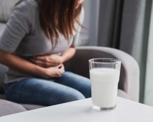 ما هو الفرق بين حساسية الحليب وحساسية اللاكتوز؟ 3 الفرق بين حساسية الحليب وحساسية اللاكتوز