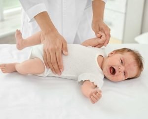 يعاني العديد من الأطفال حول العالم من حساسية حليب الأبقار، وتعد حساسية الحليب من أكثر أنواع الحساسية الغذائية شيوعاً في الأطفال، ويبحث الوالدان لأطفالهم عن بدائل للحليب البقري، هنا يتساءل الكثير عن افضل حليب للاطفال اللي عندهم حساسية من حليب البقر (سعودية)